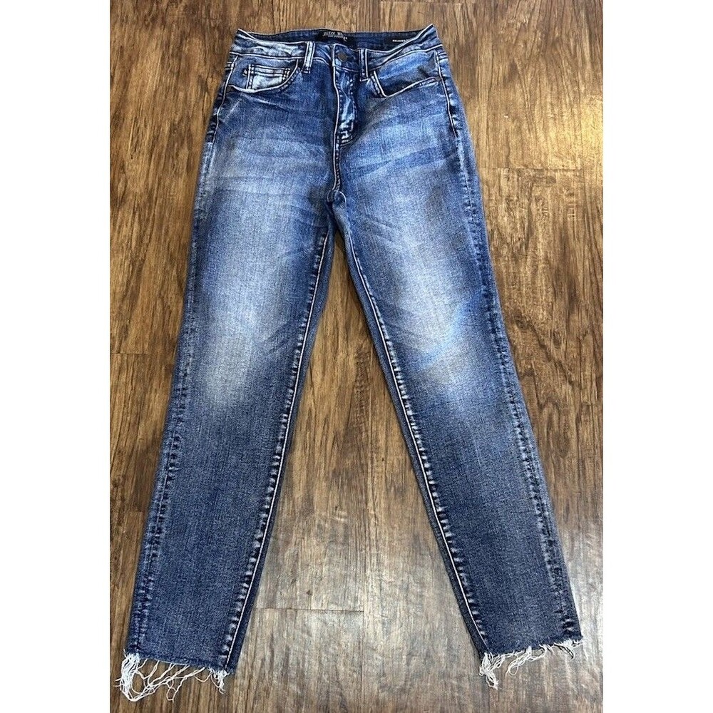 Judy Blue relaxed Fit Jeans Women’s 3/26 ( 24x26) Raw Hem Side Stretchy